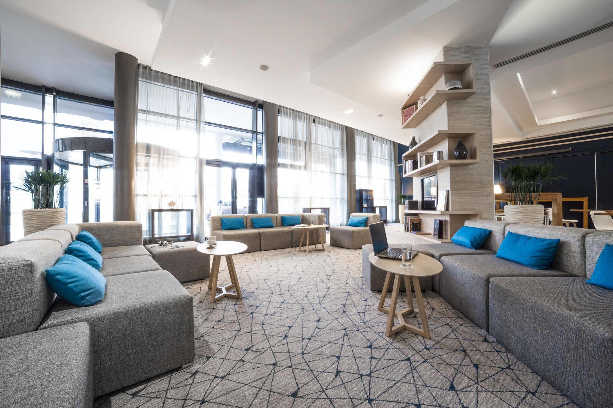 Courtyard By Marriott Paris La Defense West - Colombes Otel Bois-Colombes Dış mekan fotoğraf